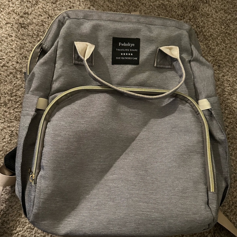 Travel backpack/diaper bag   like new.